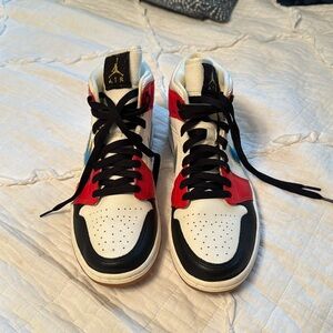 Mike Air Jordan 1’s